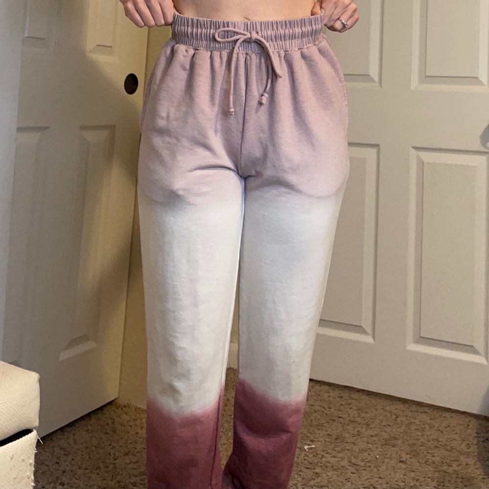 Knox Rose Ombre Jogger Pants Burgundy